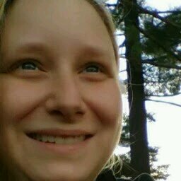 onomoose's profile picture. 