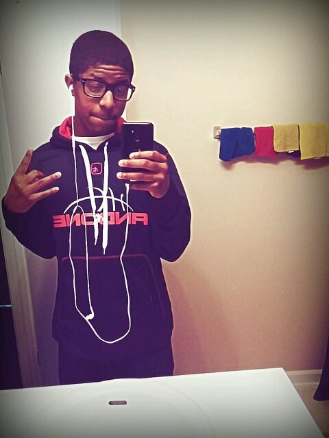 God 1st hustle nd family second. Varsity football !!!Basketball and football are life  Haslet✈Smyrna