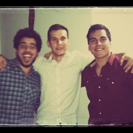Estudiante de Ciencias Económicas. Amante de la buena música y sobre todas las cosas hincha de RIVER PLATE!!