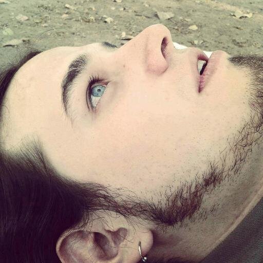 Maniaticomilo's profile picture. Physicist, a little Enginer 
Love the rian , the sun , the cry , the weather... /MiloandTrago