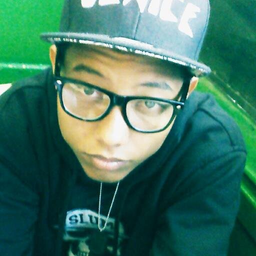 LeFroozen's profile picture. http://t.co/e5lKZeDWz2