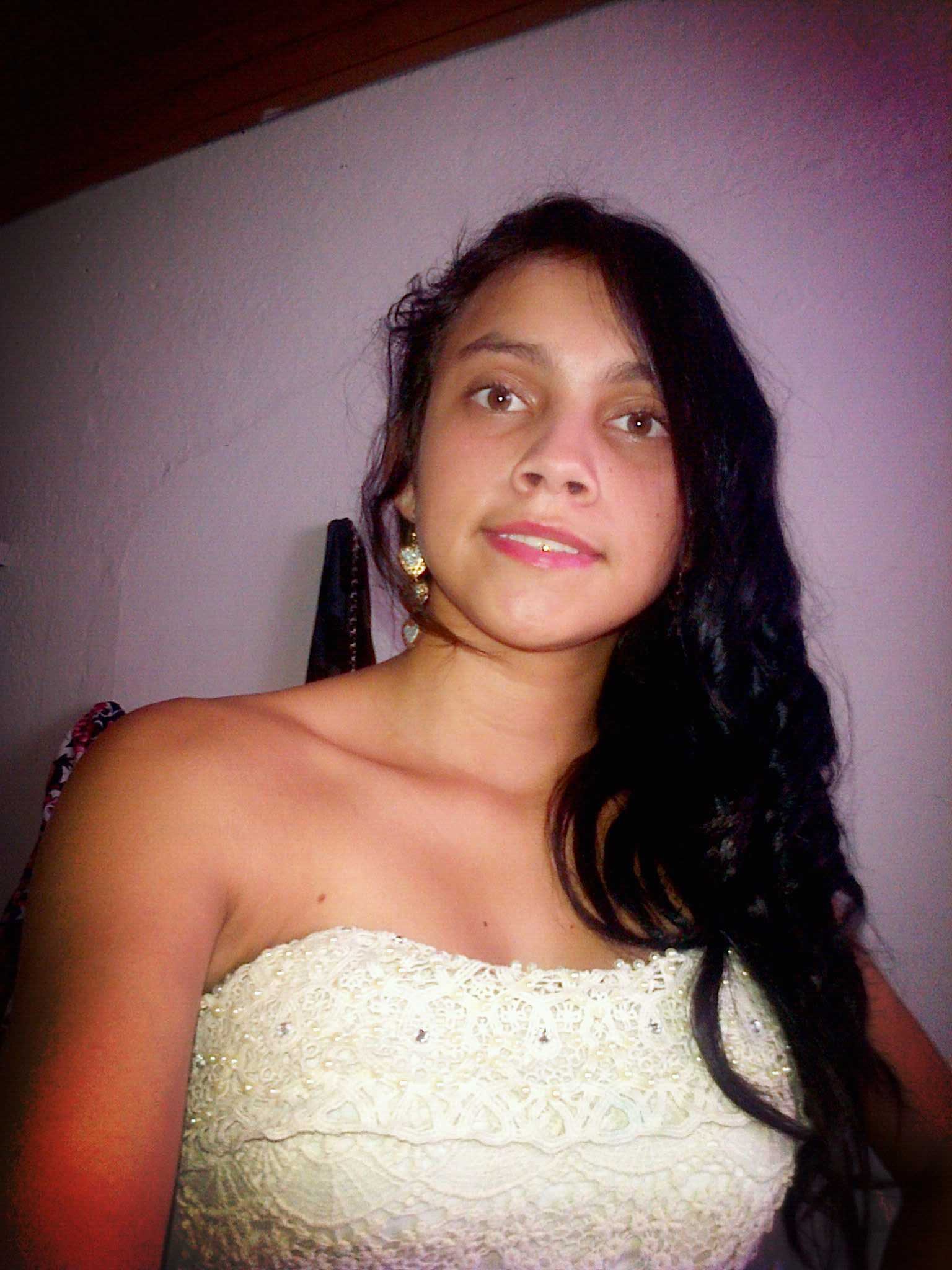 Nací cabrona por que pendeja había muchas.