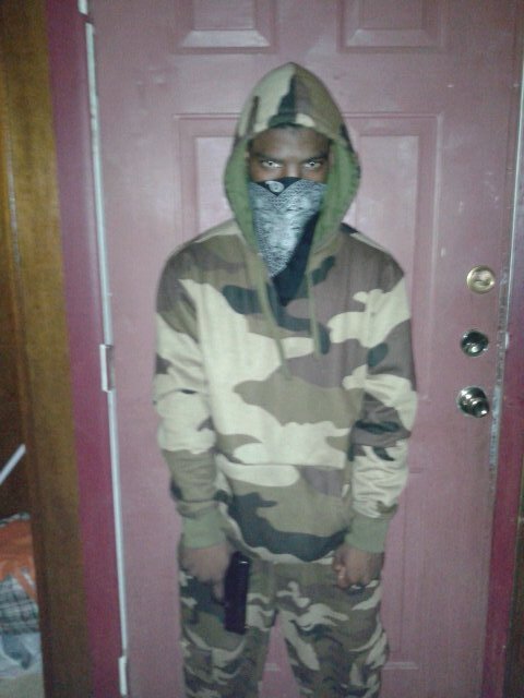 GET MONEY THAT THE  SHIT IM ON