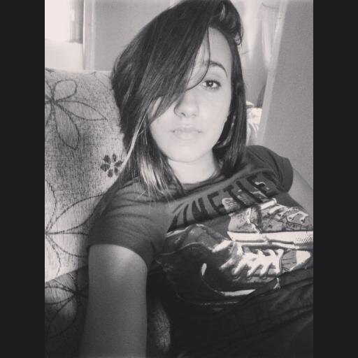 Oi , Jamile , 14 anos Ciumenta sim ..
Ela é mala ela é top , ela desce ela sobe ♪  #LUTO 
Daniel Pelegrine (Daleste) ♥