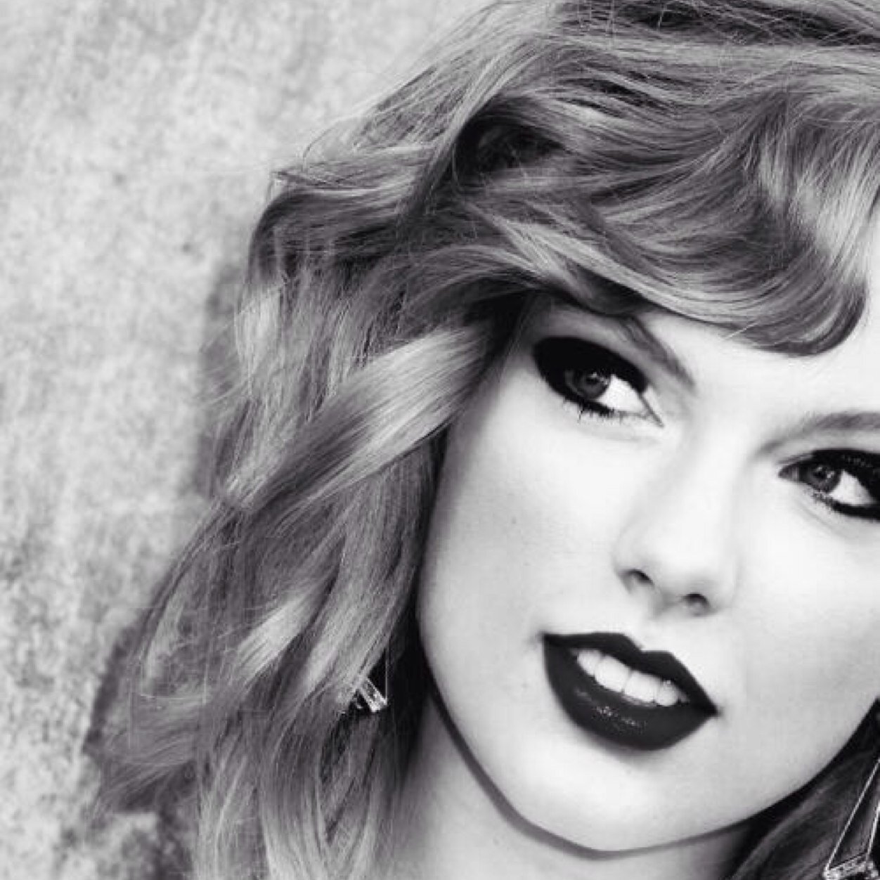 SHAKE IT OFF!!