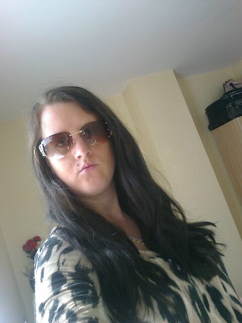 I am sophia lees I love my family millions