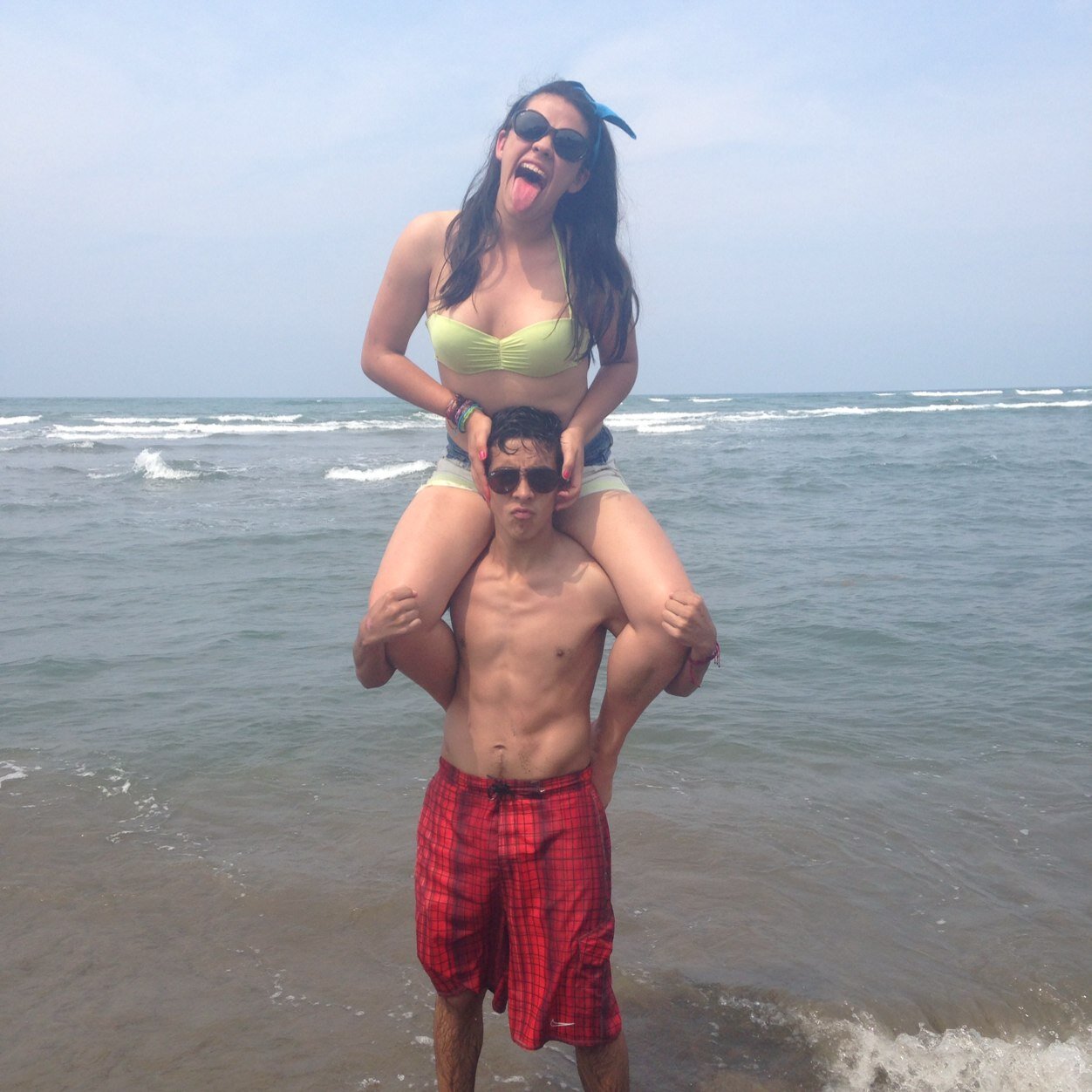 yousi_hdz's profile picture. Life isnt about waiting for the storm to pass... its about LEARNING TO DANCE IN THE RAIN 