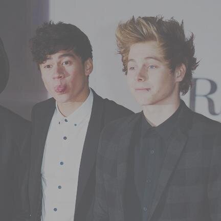 hi budddies! follow @lukashtewn because she gave you a follow! follow her instead of this acc || don't follow me | ty :)