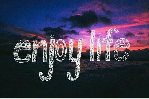 FREE FOLLOW FROM @RoseyEm21 BECAUSE SHE THINKS YOURE RAD(; YOU SHOULD FOLLOW HER TOO. MKAYBYE