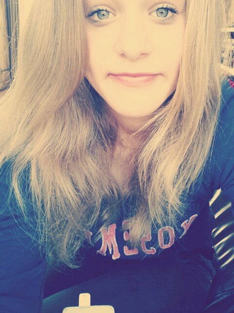 hee,follow me i follow back
