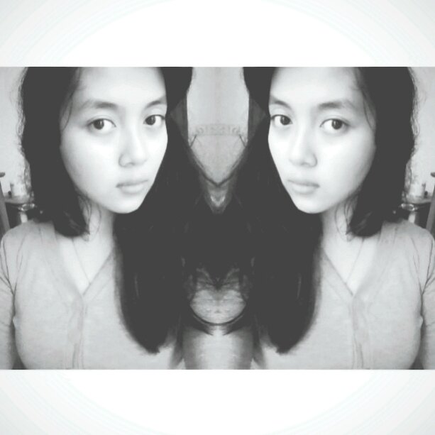 this account has been hacked. go find me on path! id: Bella Fris. thank you❤✌