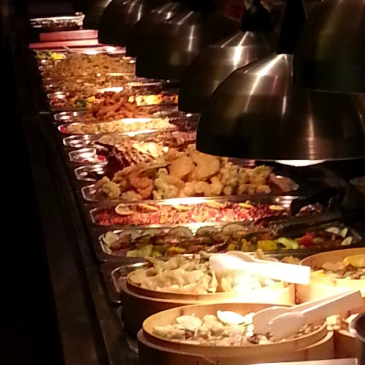 Japanese sushi buffet restaurant!!!