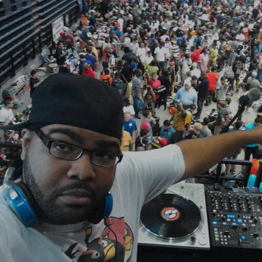 Booking and info:
(980)819-1894
qmixonline@gmail.com