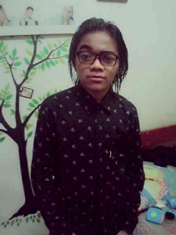 Iam simple , Dreamer,eat,sleep,Berteman,and support local brand and band indie local @HomeEmpty01 pin 30CC3D2E