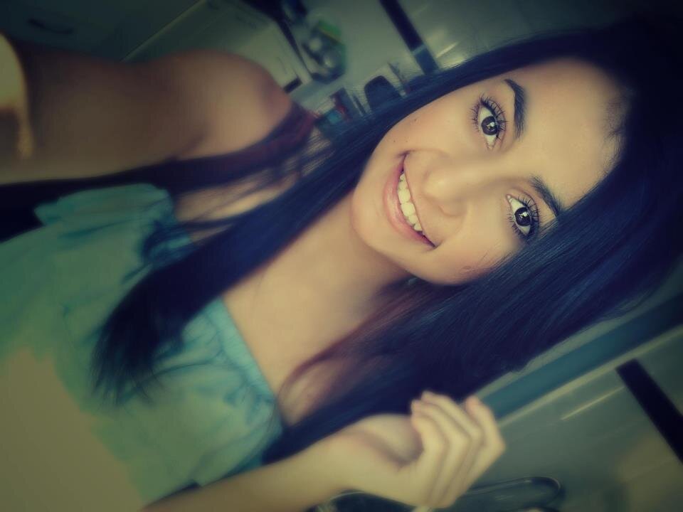 agunghandoy's profile picture. Foto cewe' gw tuh... Jangan ngiri yee