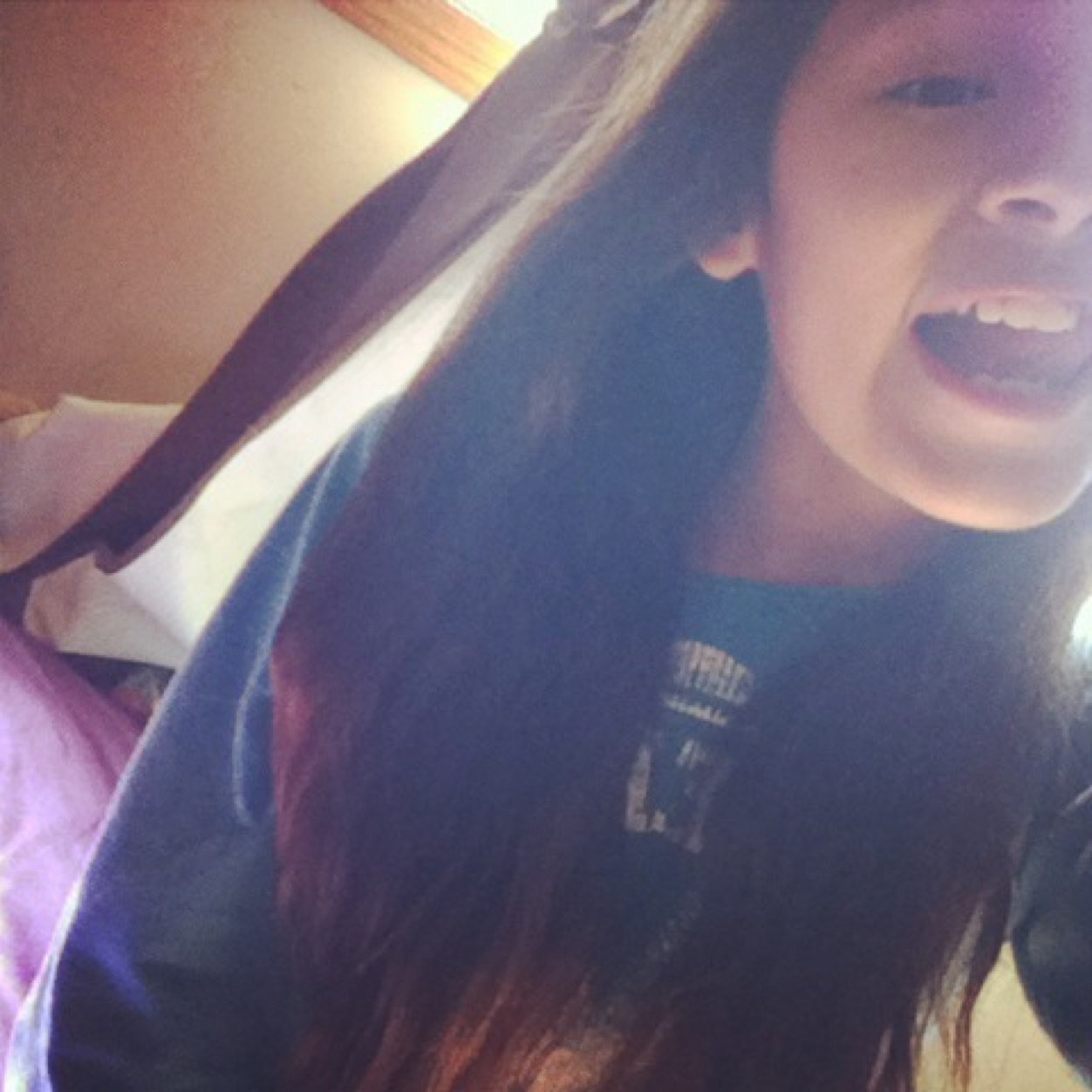 hey guyzz**follow for a follow!**im amazing...ill be your bestie! lol amajay and gladis thooo