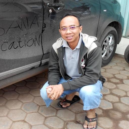 agusrof's profile picture. laki-laki