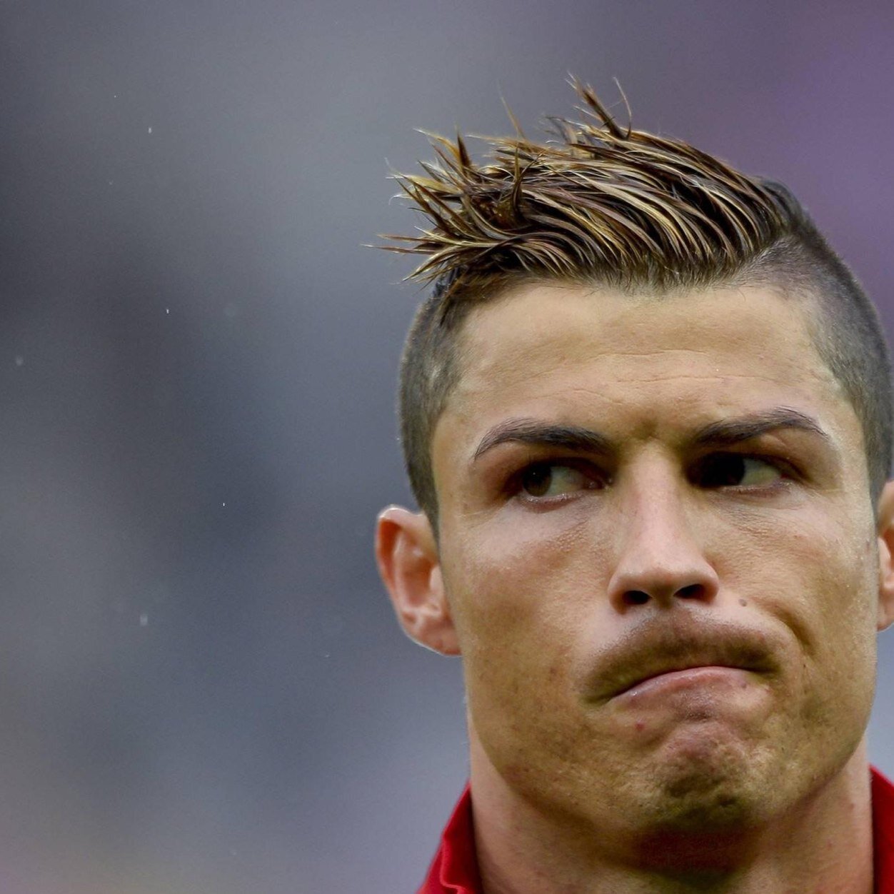 ريان من اهل الرياض مشجع مدريدي و هلالي احب لعبة فيفا ١٤ بس لا تنسون الفولو احبكم.