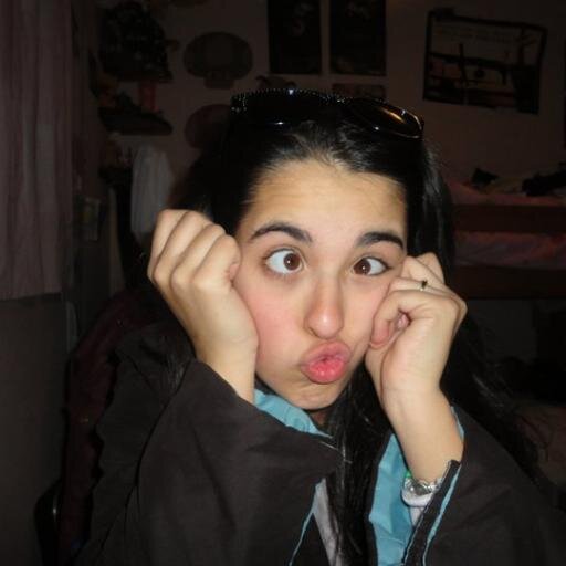 Estudiante de Criminología en la UA. La música como forma de vida. Con mejores cosas que hacer que ser como los demás.  #18 Mi vida: @DarioGea ^^♥