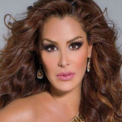 Ninel Conde Club Qro