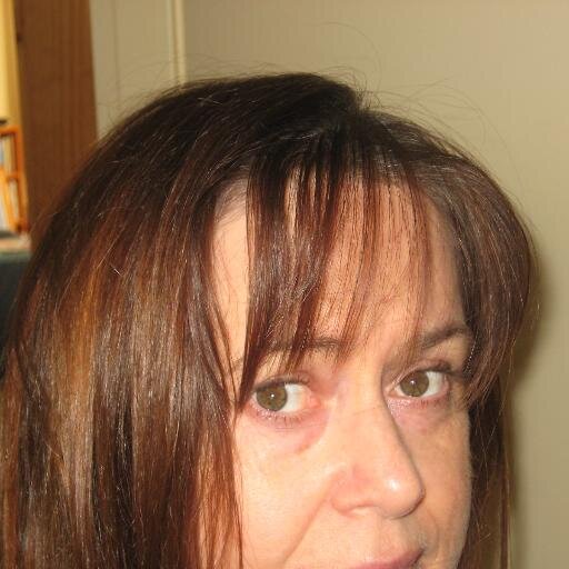 Hi! I am a social media consultant, specializing in helping businesses build their online presence. I work from home, and love life.