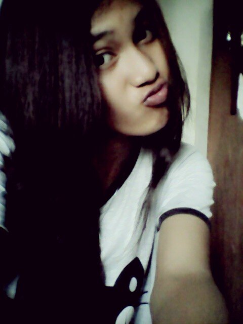Hallo..I'm Cahya..Love Allah,My Mom, My Dad,My Sister,My Brother,My Family,and my Friends,Love @SMASHIdonesia and Love Bismaniac .. Mention for folback..