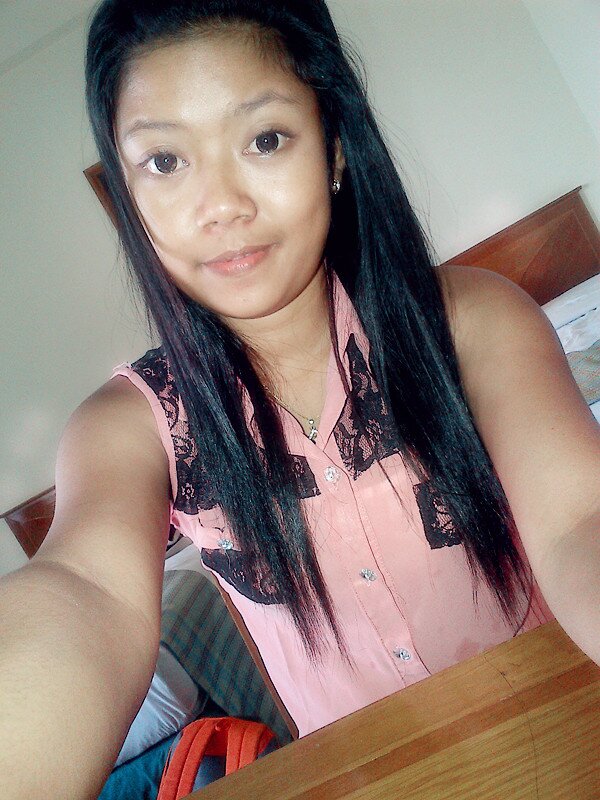 Nona2610's profile picture. Dan aku tau, bukan cuma aku yang ada di hati.mu