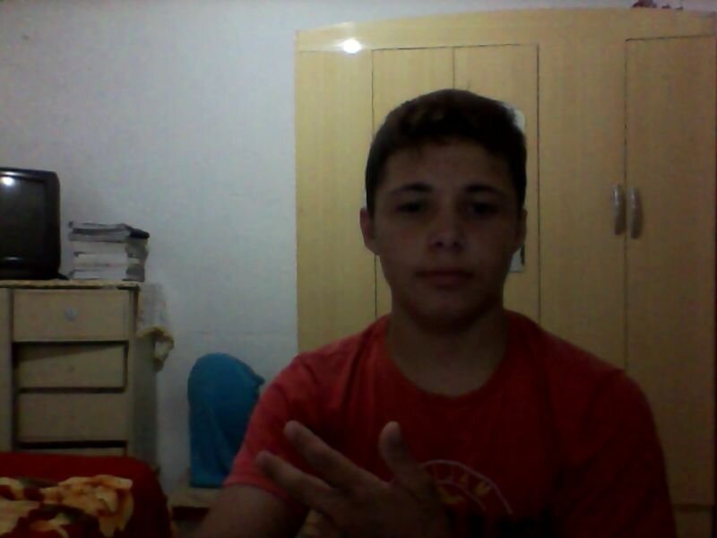 gosto de futebol ,praia ,
sair com amigos