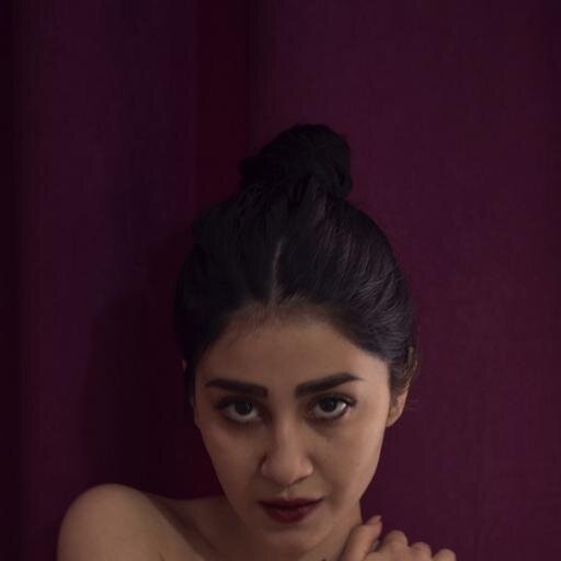 A persian girl with lots of goals and dreams..