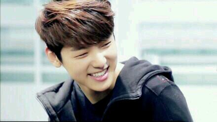 ( っ '๐')づ คัง มิน ฮยอก แห่ง ซีเอ็นบลู ♪♫  [ 강민혁 , ミンヒョク : @CNBLUE_4 ]  | Just bot not real | ♠ #91LINE | ไม่ได้บ้า แค่ศรีธัญญารับเป็นคนไข้ ' ' ...