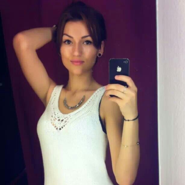 ndreea_25's profile picture. 