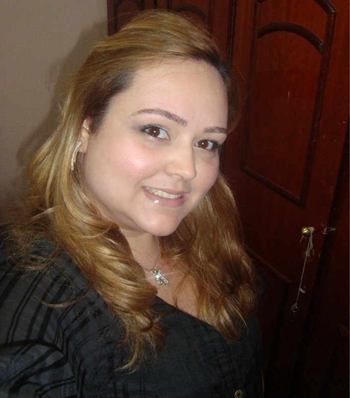 O tempo é muito lento p os q esperam, Muito rápido p os q tem medo, Muito longo p os q lamentam, Muito curto p os q festejam, + p os q amam o tempo é eterno.W.S