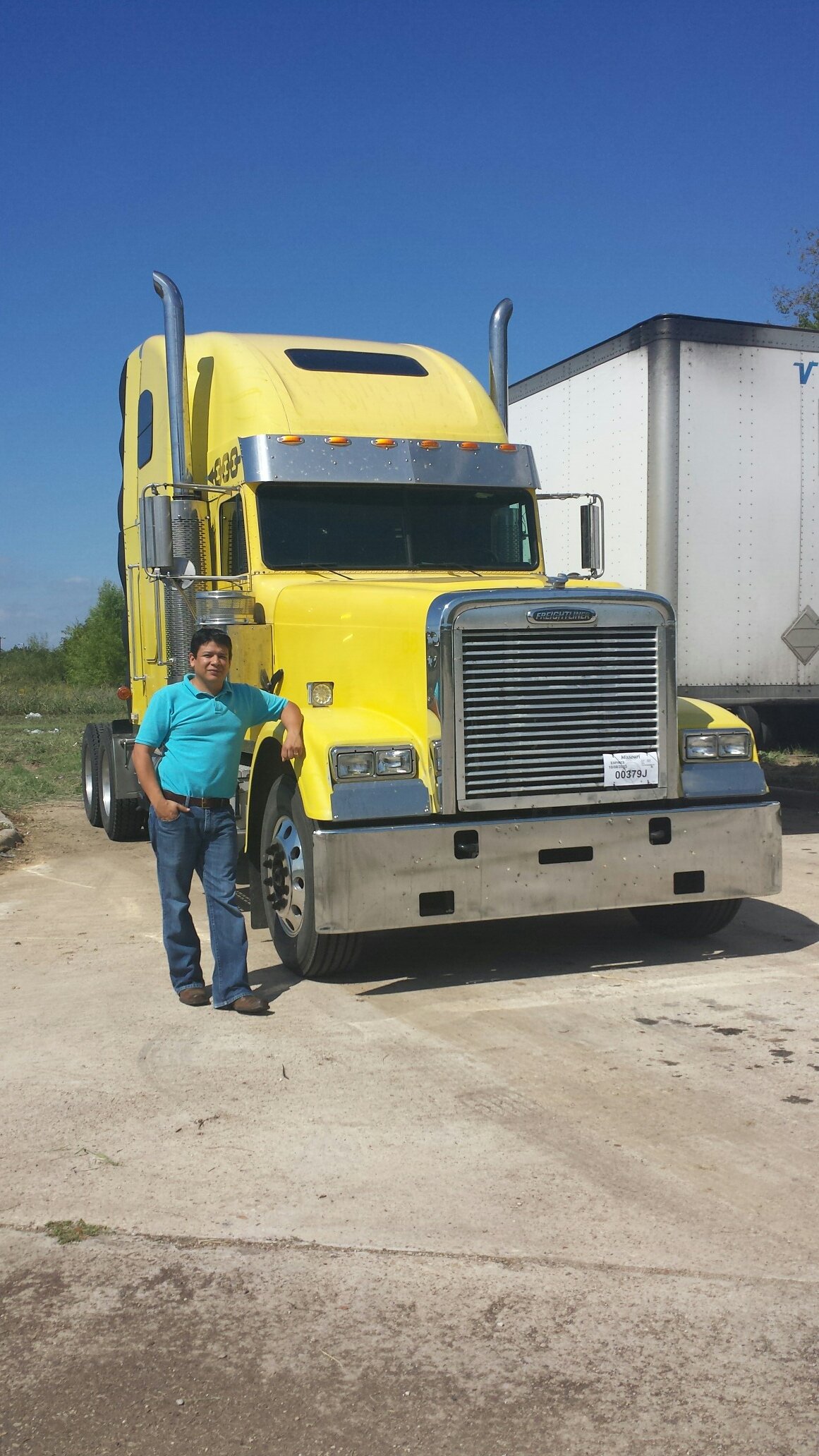 Independent agent for Jones Motor Group companies providing flatbed, dryvan, and logistics services.