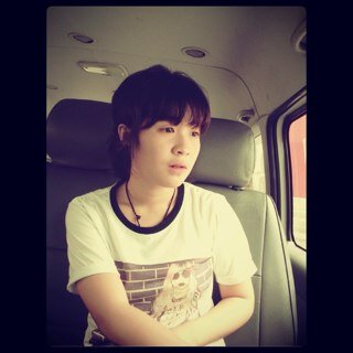 It is prae , study at King Mongkut's University of Technology Thonburi, am singger and alone but am will be smile with me.