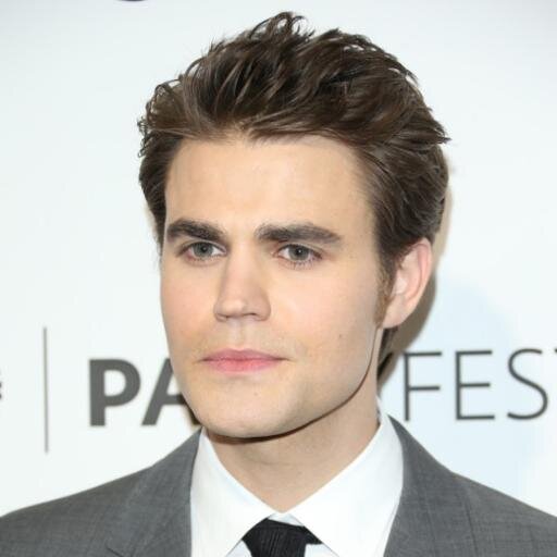 i loce paul welsey, GOT, stelena and zayn malik. please follow @therogueshit love. thanks