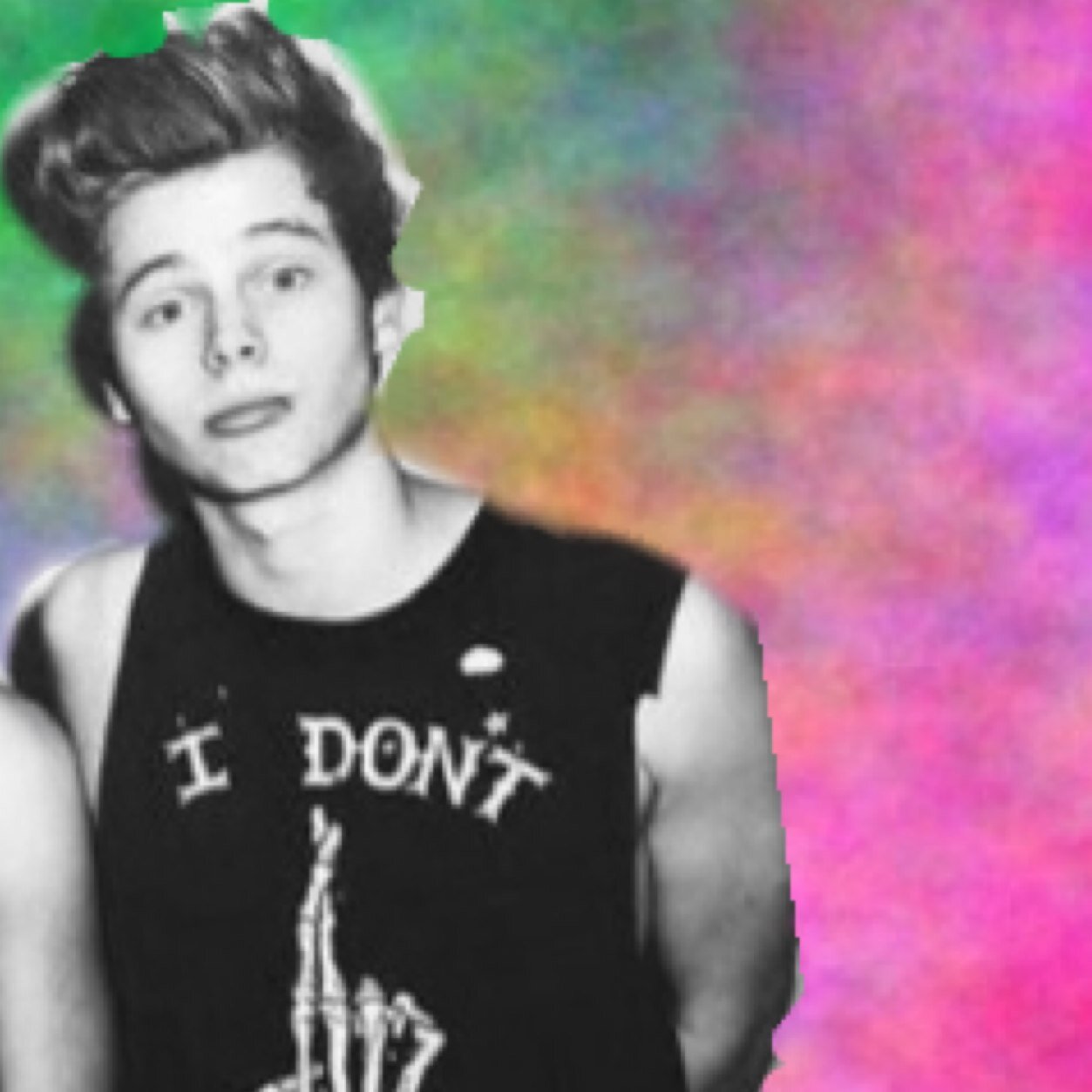 LUKE HEMMINGS❤️❤️❤️ @luke5SOS #SheLooksSoperfect