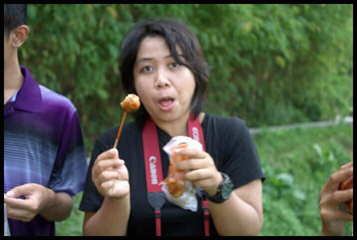 just_iaNa's profile picture. Berusaha, Bekerja, Berdoa, BerharapSaja :D