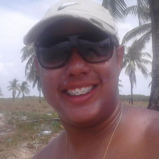 Em toda luta por ideal se tropeça com adversários e se cria inimizades. O homem consciente e firme não os honra e nem se detém a contê-los. Prossegue convicto