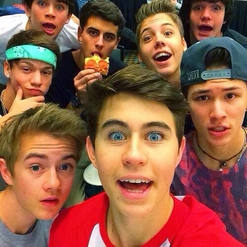 0/12, access to 8/12 through members. FIRST & ORIGINAL Melbourne Magcon Team.