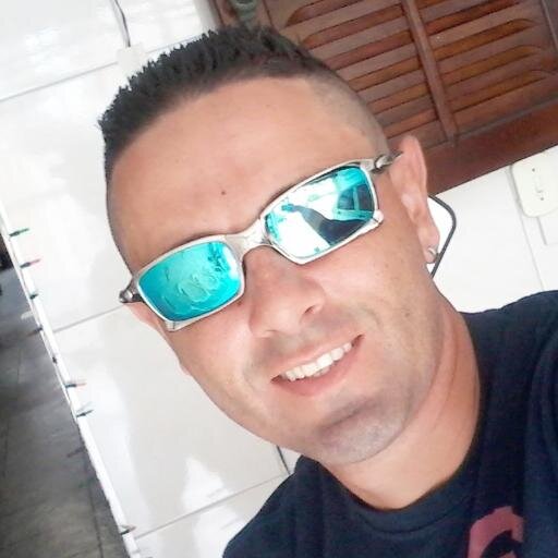SOU UMA PESSOA SUPER GENTE BOA VCS VAO GOSTAR DE ME CONHEÇER SEGUE AWE GENTE BRIGADO.
https://t.co/b8yIIuKbPr