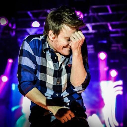 Nunca desista do seu sonho e nunca pare de lutar. | @micheltelo nosso melhor seguiu 26/06/2013 ♥ Donas: Amanda e  Dani (: https://t.co/Eyymwu87V1