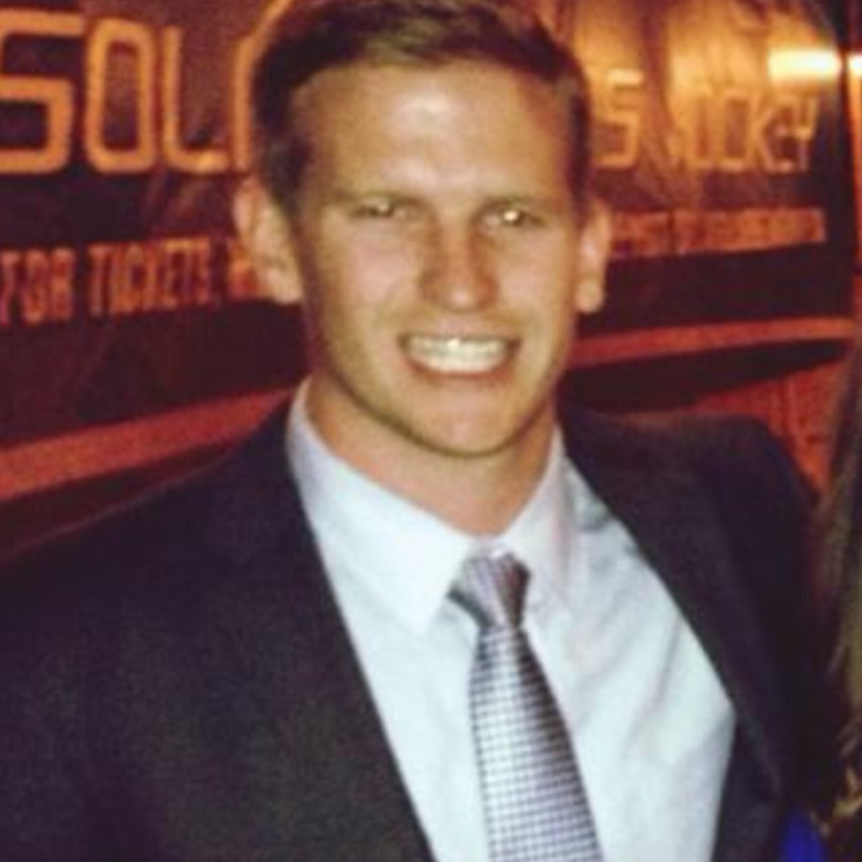 austengeo's profile picture. Fortune favors the bold. fsu alum 2013 go Noles! insurance broker 🍢 🍢