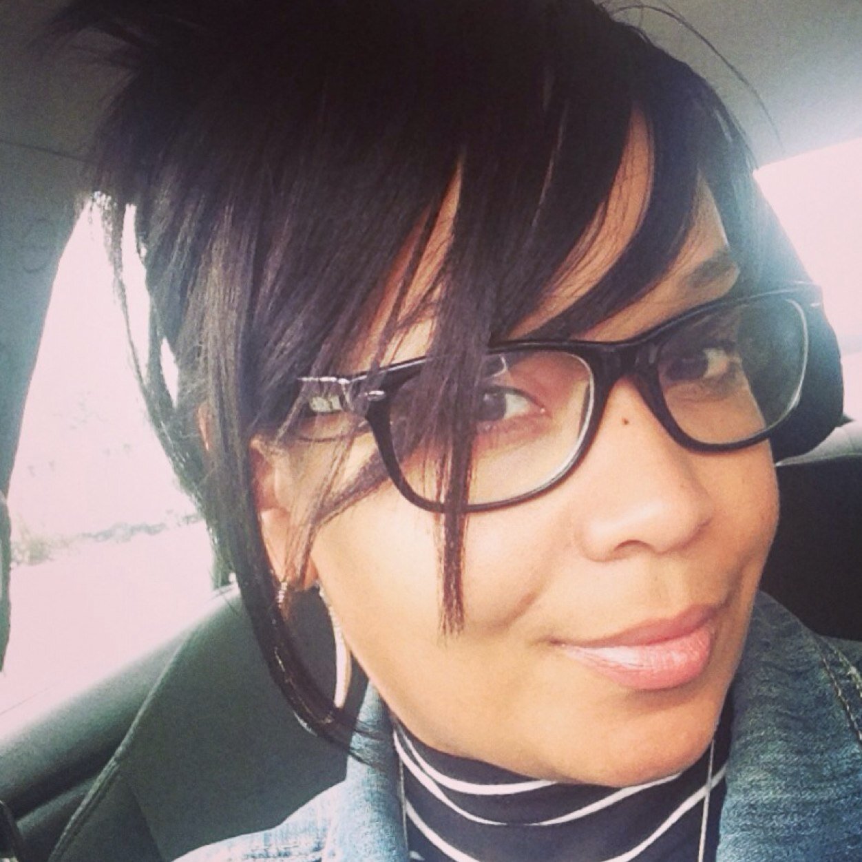 mzrae217's profile picture. Lover of Christ, Mother, CEO and Founder of iWEARMi Fashion Inc., Free-Spirit, and living in my overflow!!!!!!!!

I LOVE SHOES and READING!!!!!