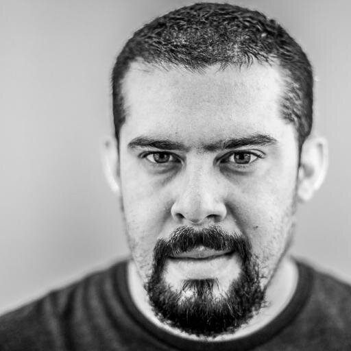 Geek, Rails developer, Android lover, fotografo wannabe, acido y book lover
