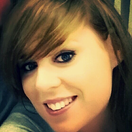 social media marketing student and beauty therapist.