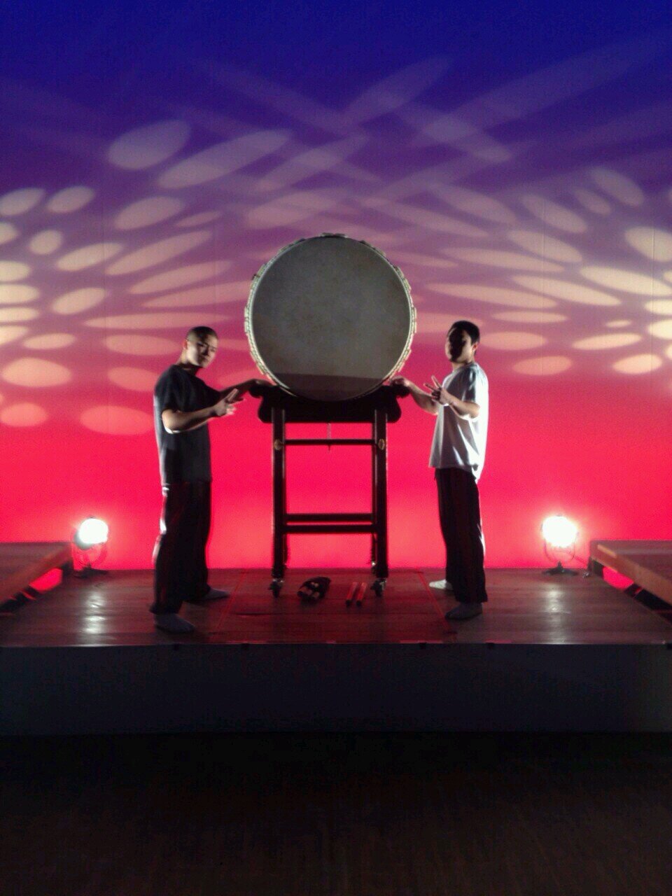 いつか必ず大太鼓一人打ちで日本一になるのが俺の夢…これだけは誰にも譲れない！！創作和太鼓集団打鼓音で活動中。気軽にフォローお願いします！！