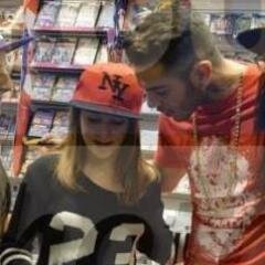 Se la musica fosse un peccato la tua musica sarebbe il peccato più bello    

#NonSmettereMaiDiSuonare #EmiliettoNonLasciareMaiIlMicrofono 3 3