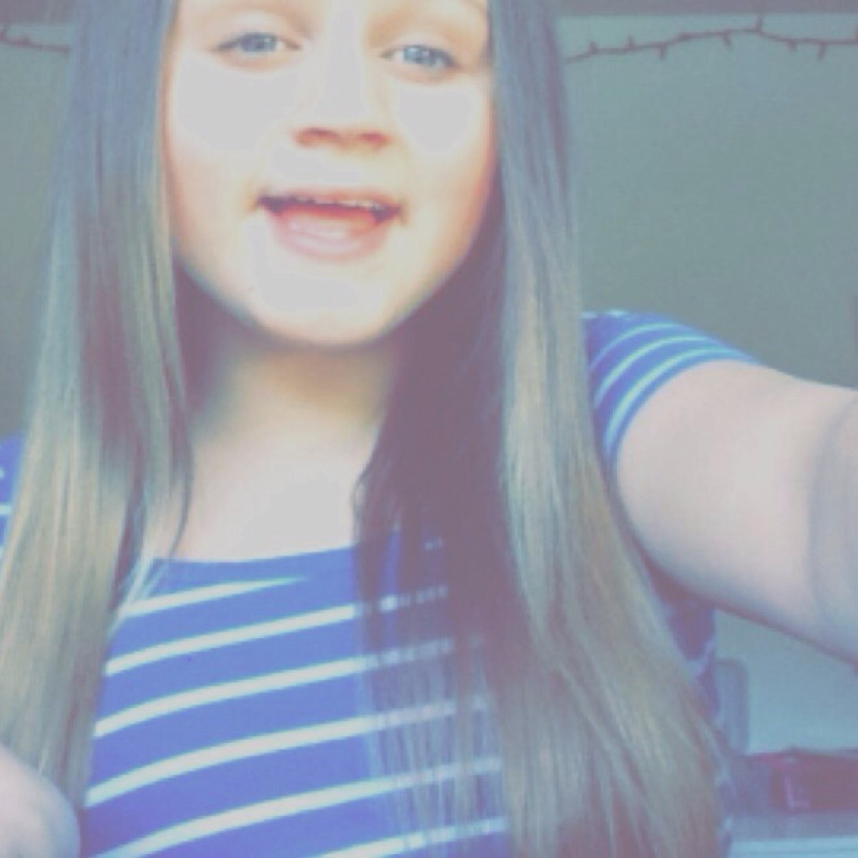 •Christian+ •Youtuber •Photography  •Singing •Justin Biebrr