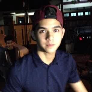 hahaPLEER's profile picture. Ini cuma tweet, Jangan pake Perasaan ntar baper nyet!