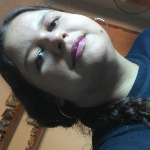 Alegre-se! Pra que ficar triste? A vida é feito de desafios e superações. Dos erros apenas segure o aprendizado, assim a tristeza diminuí e vc se alegra!